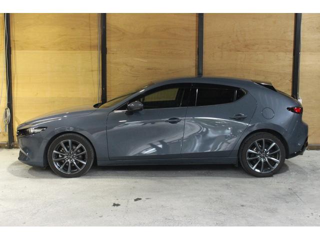 ＭＡＺＤＡ３ファストバック ＸＤ　Ｌパッケージ　３６０°セーフティパッケージ　マツダコネクト　冬タイヤ有り　ＢＯＳＥサウンドシステム　１２スピーカー　前後ドラレコ　純正エンジンスターター　オートクルーズ　フルセグＴＶ　Ｂｌｕｅｔｏｏｔｈ　ＥＴＣ（8枚目）