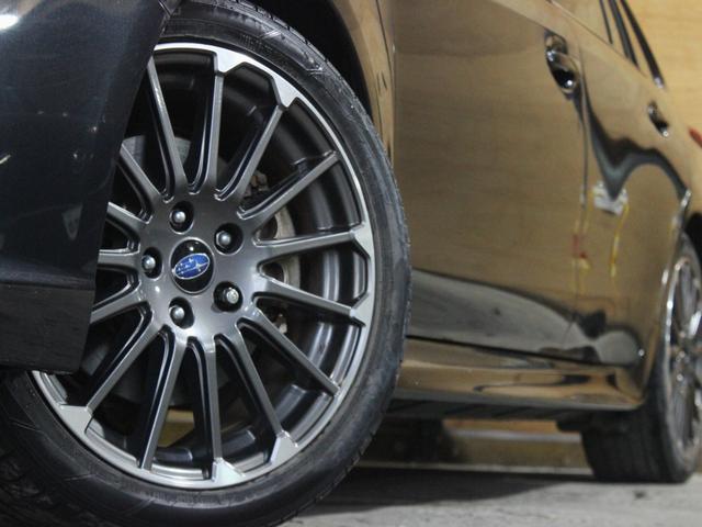 レヴォーグ ２．０ＳＴＩスポーツアイサイト　アドバンスドセーフティパッケージ　本州仕入　アイサイトＶｅｒ３　ダイアトーンナビＴＶ　ＢＴ　本革シート　純正１８ＡＷ　バックカメラ　オートクルーズ　シートヒーター　パワーシート　ＥＴＣ　パドルシフト（7枚目）