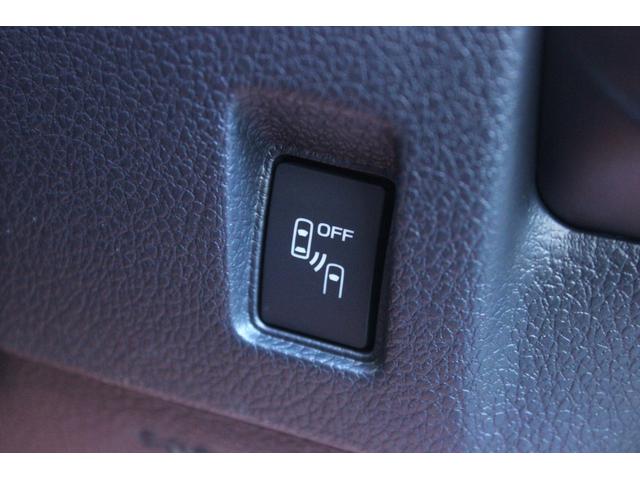 レヴォーグ ２．０ＳＴＩスポーツアイサイト　アドバンスドセーフティパッケージ　本州仕入　アイサイトＶｅｒ３　ダイアトーンナビＴＶ　ＢＴ　本革シート　純正１８ＡＷ　バックカメラ　オートクルーズ　シートヒーター　パワーシート　ＥＴＣ　パドルシフト（18枚目）