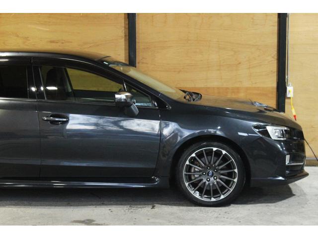 レヴォーグ ２．０ＳＴＩスポーツアイサイト　アドバンスドセーフティパッケージ　本州仕入　アイサイトＶｅｒ３　ダイアトーンナビＴＶ　ＢＴ　本革シート　純正１８ＡＷ　バックカメラ　オートクルーズ　シートヒーター　パワーシート　ＥＴＣ　パドルシフト（34枚目）