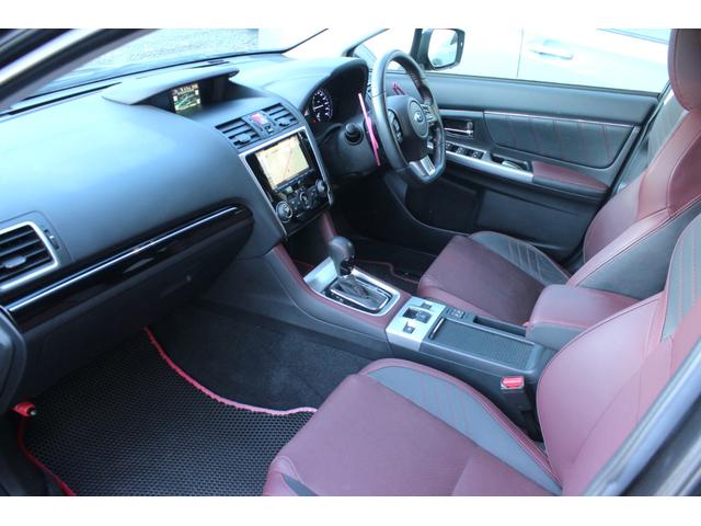 レヴォーグ ２．０ＳＴＩスポーツアイサイト　アドバンスドセーフティパッケージ　本州仕入　アイサイトＶｅｒ３　ダイアトーンナビＴＶ　ＢＴ　本革シート　純正１８ＡＷ　バックカメラ　オートクルーズ　シートヒーター　パワーシート　ＥＴＣ　パドルシフト（50枚目）