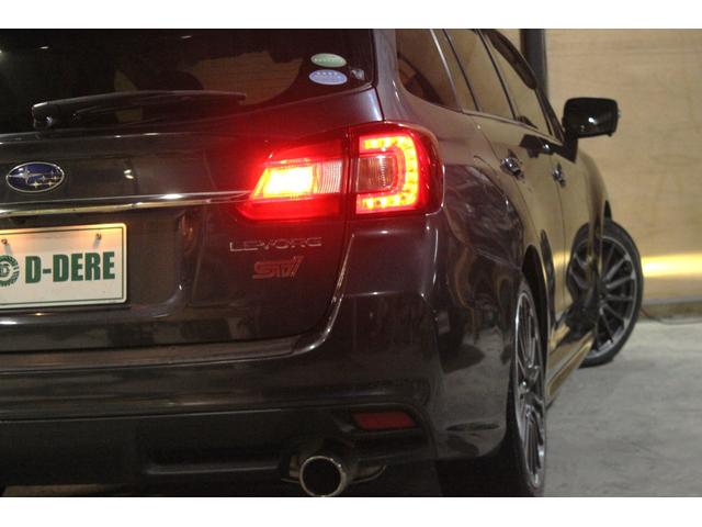 レヴォーグ ２．０ＳＴＩスポーツアイサイト　アドバンスドセーフティパッケージ　本州仕入　アイサイトＶｅｒ３　ダイアトーンナビＴＶ　ＢＴ　本革シート　純正１８ＡＷ　バックカメラ　オートクルーズ　シートヒーター　パワーシート　ＥＴＣ　パドルシフト（56枚目）