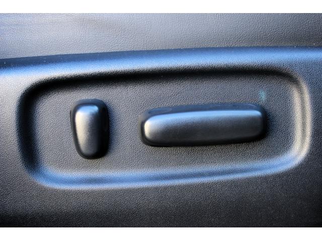 エスティマ アエラス　プレミアム　本州仕入　寒冷地仕様　７人　純正ナビ　ＴＲＤエアロ・マフラー　トヨタセーフティセンス　フルセグＴＶ　Ｂｌｕｅｔｏｏｔｈ　バックカメラ　両側電動スライド　オートクルーズ　ＥＴＣ　ハーフレザー　電動シート（26枚目）