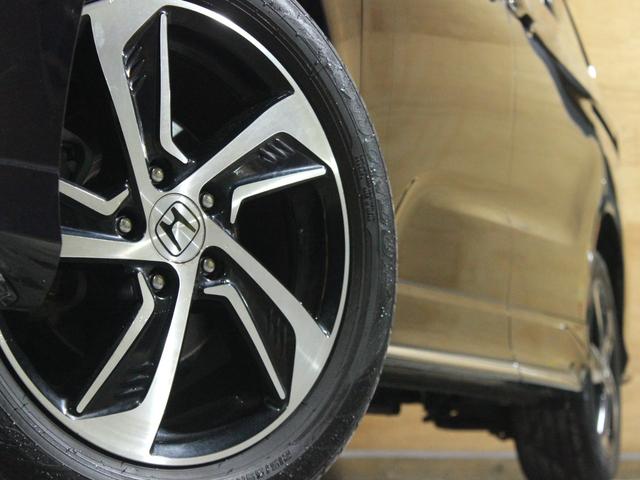 オデッセイ アブソルート　ホンダセンシング　本州仕入　アルパイン１０．１型後席モニター　プレミアムインターナビＴＶ　Ｂｌｕｅｔｏｏｔｈ　ハーフレザーシート　両側電動スライド　ＥＴＣ　純正１７インチＡＷ　ＬＥＤヘッドライト（7枚目）