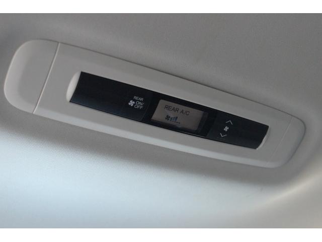 オデッセイ アブソルート　ホンダセンシング　本州仕入　アルパイン１０．１型後席モニター　プレミアムインターナビＴＶ　Ｂｌｕｅｔｏｏｔｈ　ハーフレザーシート　両側電動スライド　ＥＴＣ　純正１７インチＡＷ　ＬＥＤヘッドライト（19枚目）