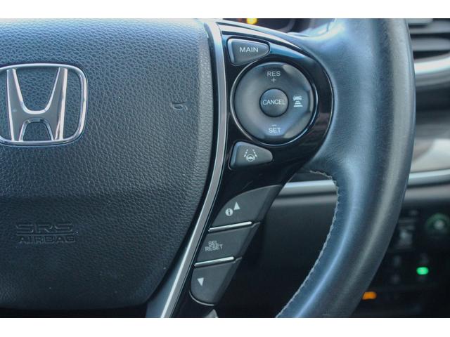 オデッセイ アブソルート　ホンダセンシング　本州仕入　アルパイン１０．１型後席モニター　プレミアムインターナビＴＶ　Ｂｌｕｅｔｏｏｔｈ　ハーフレザーシート　両側電動スライド　ＥＴＣ　純正１７インチＡＷ　ＬＥＤヘッドライト（20枚目）