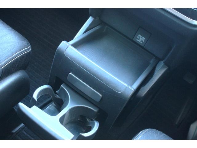 オデッセイ アブソルート　ホンダセンシング　本州仕入　アルパイン１０．１型後席モニター　プレミアムインターナビＴＶ　Ｂｌｕｅｔｏｏｔｈ　ハーフレザーシート　両側電動スライド　ＥＴＣ　純正１７インチＡＷ　ＬＥＤヘッドライト（45枚目）