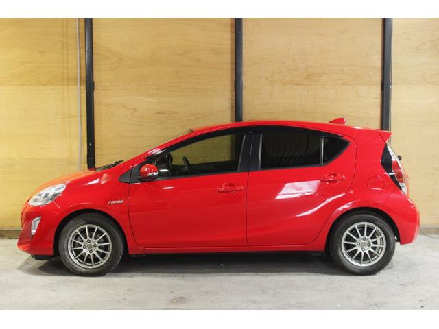 アクア S 冬タイヤ有り 寒冷地仕様 カーナビ フルセグTV Bluetooth バックカメラ デジタルインナーミラー 横滑り防止装置 シートヒーター ETC nanoe LEDライト オートエアコン(6枚目)