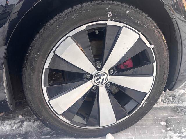 ザ・ビートル ターボ　バックカメラ　ナビ　ＴＶ　クリアランスソナー　オートクルーズコントロール　ＡＴ　オートライト　スマートキー　電動格納ミラー　アルミホイール　盗難防止システム　ＡＢＳ　ＣＤ　ＤＶＤ再生　ＵＳＢ（12枚目）