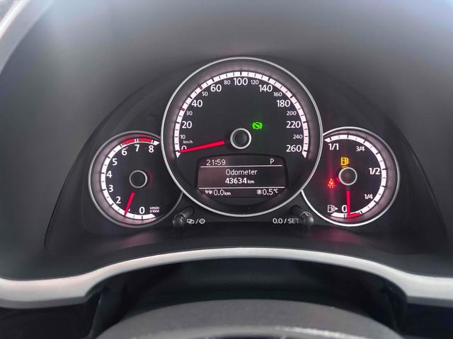 ザ・ビートル ターボ　バックカメラ　ナビ　ＴＶ　クリアランスソナー　オートクルーズコントロール　ＡＴ　オートライト　スマートキー　電動格納ミラー　アルミホイール　盗難防止システム　ＡＢＳ　ＣＤ　ＤＶＤ再生　ＵＳＢ（18枚目）