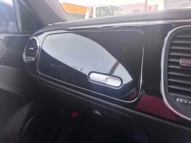 ザ・ビートル ターボ　バックカメラ　ナビ　ＴＶ　クリアランスソナー　オートクルーズコントロール　ＡＴ　オートライト　スマートキー　電動格納ミラー　アルミホイール　盗難防止システム　ＡＢＳ　ＣＤ　ＤＶＤ再生　ＵＳＢ（29枚目）