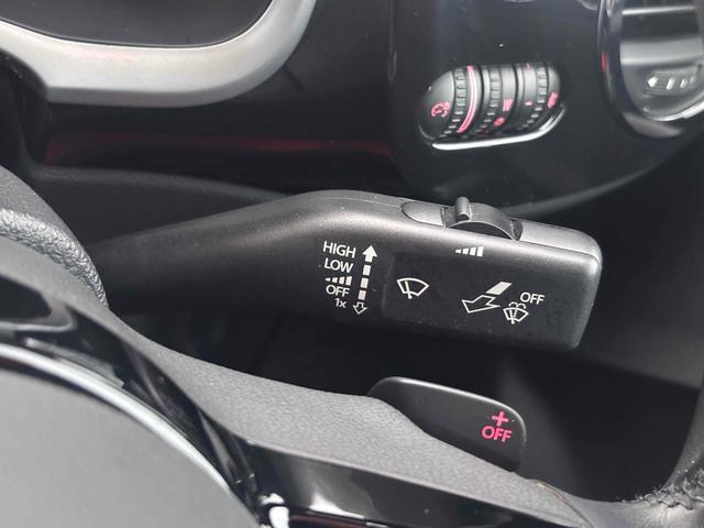 ザ・ビートル ターボ　バックカメラ　ナビ　ＴＶ　クリアランスソナー　オートクルーズコントロール　ＡＴ　オートライト　スマートキー　電動格納ミラー　アルミホイール　盗難防止システム　ＡＢＳ　ＣＤ　ＤＶＤ再生　ＵＳＢ（36枚目）