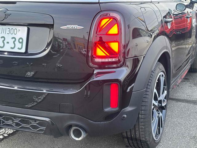 ＭＩＮＩ ＪＣＷ　クロスオーバー　プレミアム＋Ｐ　ＪＣＷトリム　新車保障継承　ドライブレコーダー　バックカメラ　ナビ　クリアランスソナー　パークアシスト　アルミホイール　オートライト　スマートキー　アイドリングストップ　電動格納ミラー　シートヒーター　ＡＴ（19枚目）