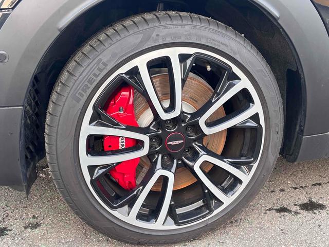 ＭＩＮＩ ＪＣＷ　クロスオーバー　プレミアム＋Ｐ　ＪＣＷトリム　新車保障継承　ドライブレコーダー　バックカメラ　ナビ　クリアランスソナー　パークアシスト　アルミホイール　オートライト　スマートキー　アイドリングストップ　電動格納ミラー　シートヒーター　ＡＴ（20枚目）