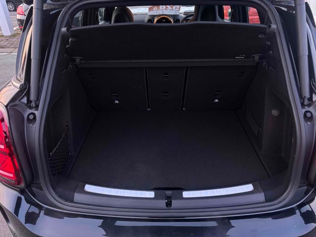 ＭＩＮＩ ＪＣＷ　クロスオーバー　プレミアム＋Ｐ　ＪＣＷトリム　新車保障継承　ドライブレコーダー　バックカメラ　ナビ　クリアランスソナー　パークアシスト　アルミホイール　オートライト　スマートキー　アイドリングストップ　電動格納ミラー　シートヒーター　ＡＴ（26枚目）