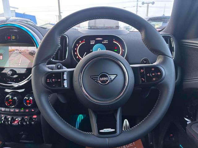 ＭＩＮＩ ＪＣＷ　クロスオーバー　プレミアム＋Ｐ　ＪＣＷトリム　新車保障継承　ドライブレコーダー　バックカメラ　ナビ　クリアランスソナー　パークアシスト　アルミホイール　オートライト　スマートキー　アイドリングストップ　電動格納ミラー　シートヒーター　ＡＴ（29枚目）