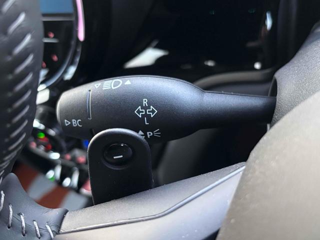 ＭＩＮＩ ＪＣＷ　クロスオーバー　プレミアム＋Ｐ　ＪＣＷトリム　新車保障継承　ドライブレコーダー　バックカメラ　ナビ　クリアランスソナー　パークアシスト　アルミホイール　オートライト　スマートキー　アイドリングストップ　電動格納ミラー　シートヒーター　ＡＴ（33枚目）