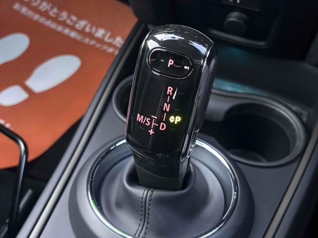 ＭＩＮＩ ＪＣＷ　クロスオーバー　プレミアム＋Ｐ　ＪＣＷトリム　新車保障継承　ドライブレコーダー　バックカメラ　ナビ　クリアランスソナー　パークアシスト　アルミホイール　オートライト　スマートキー　アイドリングストップ　電動格納ミラー　シートヒーター　ＡＴ（41枚目）