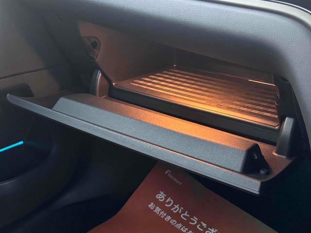 ＭＩＮＩ ＪＣＷ　クロスオーバー　プレミアム＋Ｐ　ＪＣＷトリム　新車保障継承　ドライブレコーダー　バックカメラ　ナビ　クリアランスソナー　パークアシスト　アルミホイール　オートライト　スマートキー　アイドリングストップ　電動格納ミラー　シートヒーター　ＡＴ（54枚目）