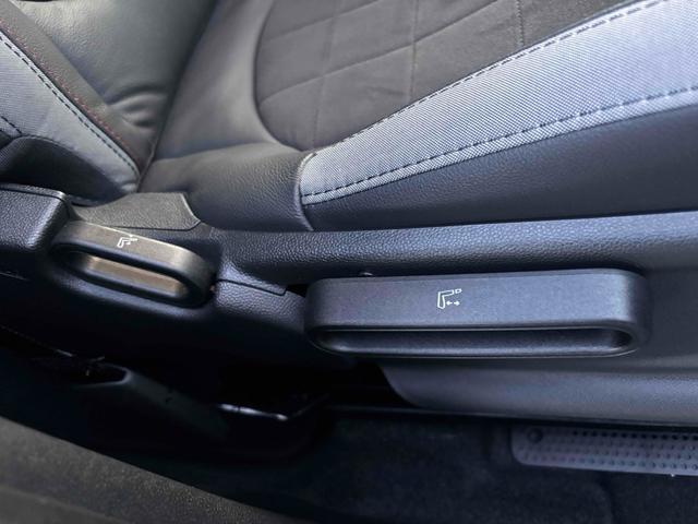 ＭＩＮＩ ＪＣＷ　クロスオーバー　プレミアム＋Ｐ　ＪＣＷトリム　新車保障継承　ドライブレコーダー　バックカメラ　ナビ　クリアランスソナー　パークアシスト　アルミホイール　オートライト　スマートキー　アイドリングストップ　電動格納ミラー　シートヒーター　ＡＴ（66枚目）