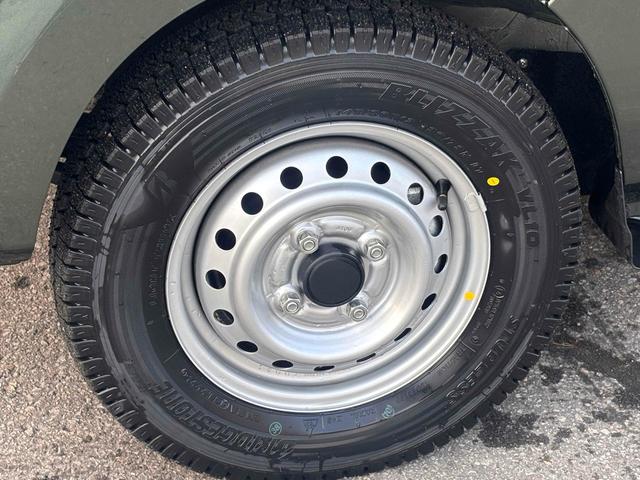 ミニキャブトラック Ｇ　４ＷＤ　軽トラック　ＡＴ　衝突被害軽減システム　クリアランスソナー　レーンアシスト　アイドリングストップ　電動格納ミラー　ＥＳＣ　エアコン　パワーウィンドウ　運転席エアバッグ　助手席エアバッグ　ＣＤ（10枚目）