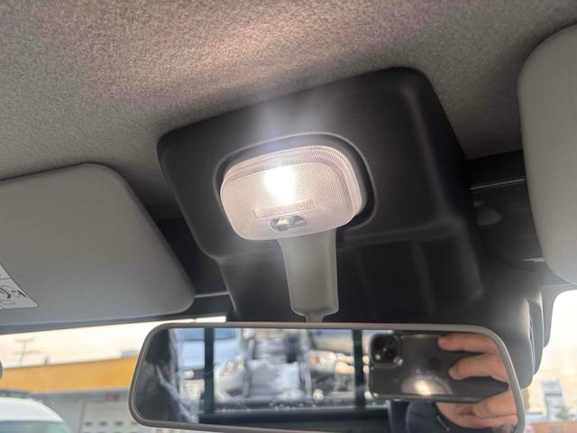 ミニキャブトラック Ｇ　４ＷＤ　軽トラック　ＡＴ　衝突被害軽減システム　クリアランスソナー　レーンアシスト　アイドリングストップ　電動格納ミラー　ＥＳＣ　エアコン　パワーウィンドウ　運転席エアバッグ　助手席エアバッグ　ＣＤ（27枚目）