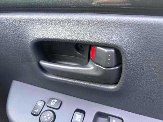 ミニキャブトラック Ｇ　４ＷＤ　軽トラック　ＡＴ　衝突被害軽減システム　クリアランスソナー　レーンアシスト　アイドリングストップ　電動格納ミラー　ＥＳＣ　エアコン　パワーウィンドウ　運転席エアバッグ　助手席エアバッグ　ＣＤ（29枚目）