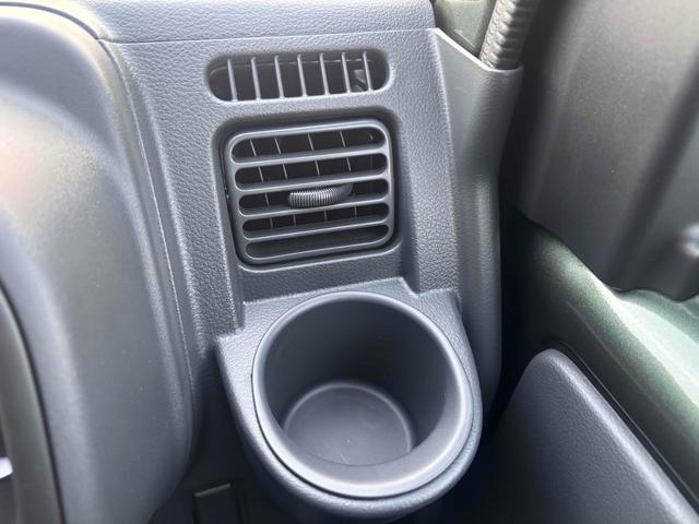 ミニキャブトラック Ｇ　４ＷＤ　軽トラック　ＡＴ　衝突被害軽減システム　クリアランスソナー　レーンアシスト　アイドリングストップ　電動格納ミラー　ＥＳＣ　エアコン　パワーウィンドウ　運転席エアバッグ　助手席エアバッグ　ＣＤ（30枚目）