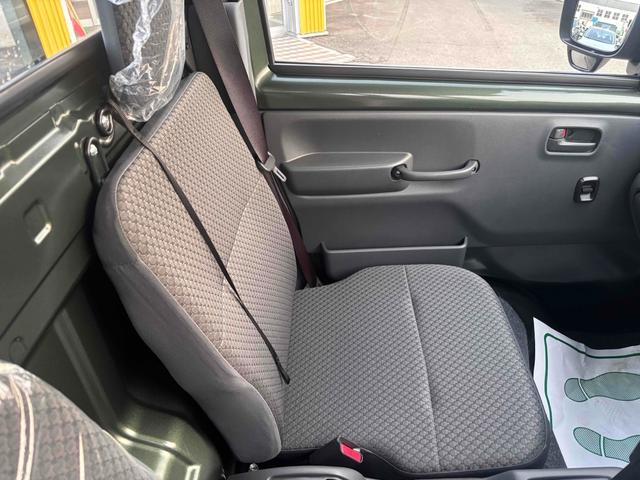 ミニキャブトラック Ｇ　４ＷＤ　軽トラック　ＡＴ　衝突被害軽減システム　クリアランスソナー　レーンアシスト　アイドリングストップ　電動格納ミラー　ＥＳＣ　エアコン　パワーウィンドウ　運転席エアバッグ　助手席エアバッグ　ＣＤ（32枚目）