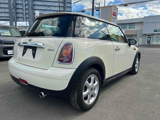 ＭＩＮＩ ワン　ＥＴＣ　アルミホイール　スマートキー　電動格納ミラー　ＡＴ　盗難防止システム　ＡＢＳ　エアコン　パワーステアリング　パワーウィンドウ（5枚目）