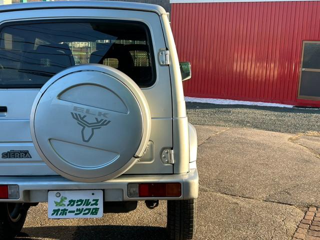 ジムニーシエラ エルク エアコン・パワステ・社外オーディオ・5MT・パートタイム4WD(9枚目)