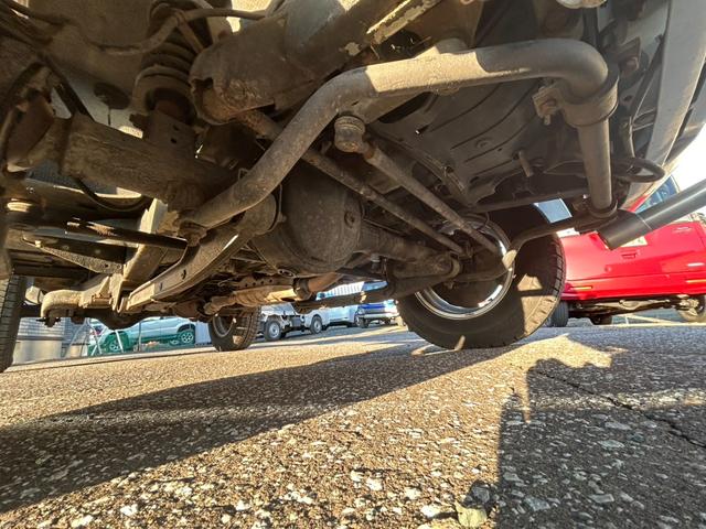 ジムニーシエラ エルク エアコン・パワステ・社外オーディオ・5MT・パートタイム4WD(43枚目)