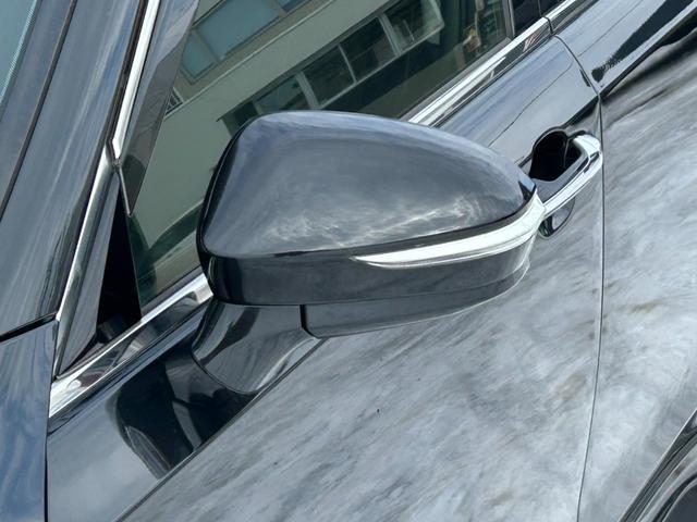 クラウン アスリートＳ　★純正ナビ・ＴＶ・Ｂｌｕｅｔｏｏｔｈ接続・バックカメラ・電動シート・レザーシート・サンルーフ・社外エアロ・車高調整サスペンション・オートライト・オートワイパー・シートヒーター・純正１８インチアルミ★（13枚目）