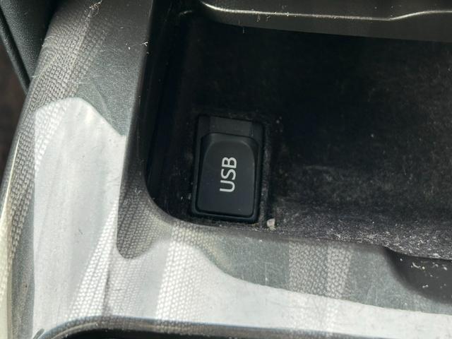 クラウン アスリートＳ　★純正ナビ・ＴＶ・Ｂｌｕｅｔｏｏｔｈ接続・バックカメラ・電動シート・レザーシート・サンルーフ・社外エアロ・車高調整サスペンション・オートライト・オートワイパー・シートヒーター・純正１８インチアルミ★（42枚目）