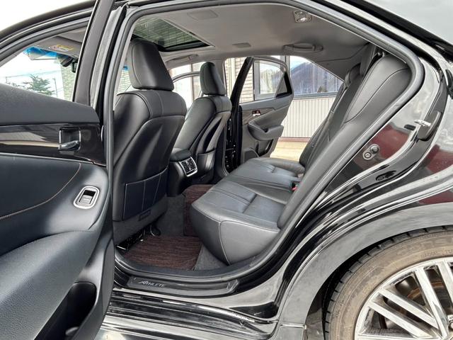 クラウン アスリートＳ　★純正ナビ・ＴＶ・Ｂｌｕｅｔｏｏｔｈ接続・バックカメラ・電動シート・レザーシート・サンルーフ・社外エアロ・車高調整サスペンション・オートライト・オートワイパー・シートヒーター・純正１８インチアルミ★（60枚目）