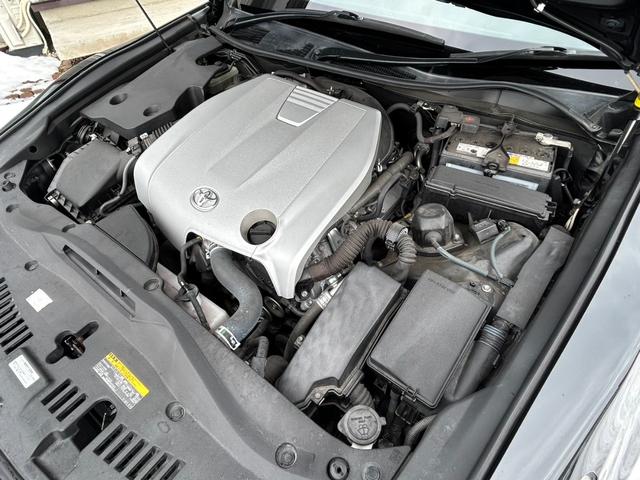 クラウン アスリートＳ　★純正ナビ・ＴＶ・Ｂｌｕｅｔｏｏｔｈ接続・バックカメラ・電動シート・レザーシート・サンルーフ・社外エアロ・車高調整サスペンション・オートライト・オートワイパー・シートヒーター・純正１８インチアルミ★（70枚目）