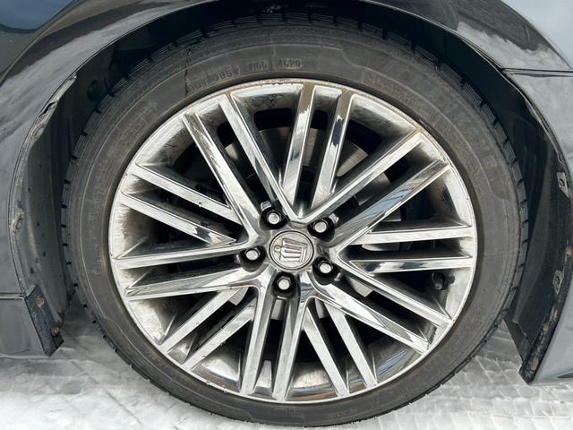 クラウン アスリートＳ　★純正ナビ・ＴＶ・Ｂｌｕｅｔｏｏｔｈ接続・バックカメラ・電動シート・レザーシート・サンルーフ・社外エアロ・車高調整サスペンション・オートライト・オートワイパー・シートヒーター・純正１８インチアルミ★（72枚目）