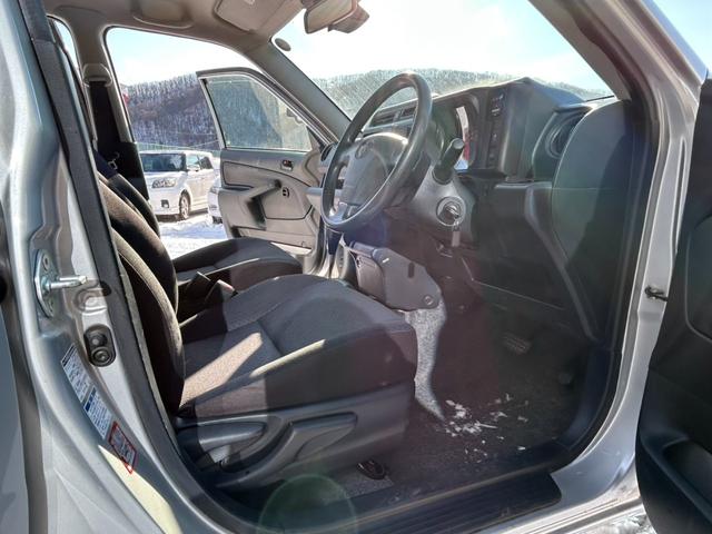 プロボックス Ｇ　★前席パワーウィンドウ★レーダーブレーキ★オートライト★電動格納ミラー★スマートフォンフォルダー★作業テーブル★ＡＣ１００Ｖコンセント・ＵＳＢ端子・シガーソケット★横滑り防止システム★（38枚目）