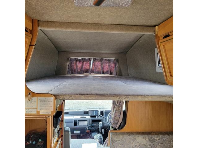 アトラストラック キャンピング・４ＷＤ　キャブコン・ディーゼル・サイドオーニング・バンクベット・バックモニター・社外ホイール・社外ステアリング・社外オーディオ・エアコン・パワステ・パワーウインドウ（44枚目）