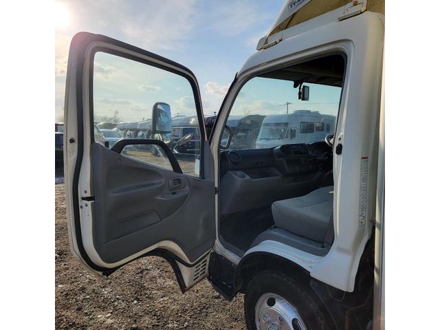 ダイナトラック 　パネルバン・ディーゼル・４ＷＤ・エアコン・パワステ・パワーウインドウ（27枚目）