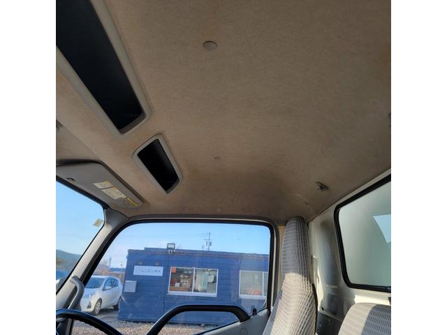 ダイナトラック 　パネルバン・ディーゼル・４ＷＤ・エアコン・パワステ・パワーウインドウ（29枚目）