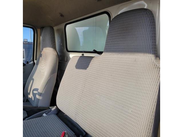 ダイナトラック 　パネルバン・ディーゼル・４ＷＤ・エアコン・パワステ・パワーウインドウ（30枚目）