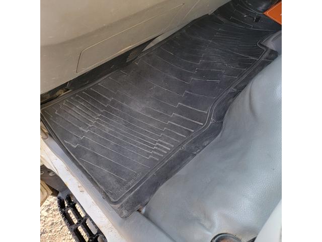 ダイナトラック 　パネルバン・ディーゼル・４ＷＤ・エアコン・パワステ・パワーウインドウ（32枚目）