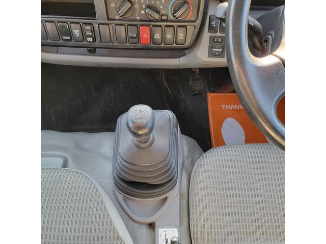 ダイナトラック 　パネルバン・ディーゼル・４ＷＤ・エアコン・パワステ・パワーウインドウ（37枚目）