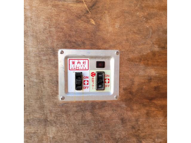 ダイナトラック 　パネルバン・ディーゼル・４ＷＤ・エアコン・パワステ・パワーウインドウ（49枚目）