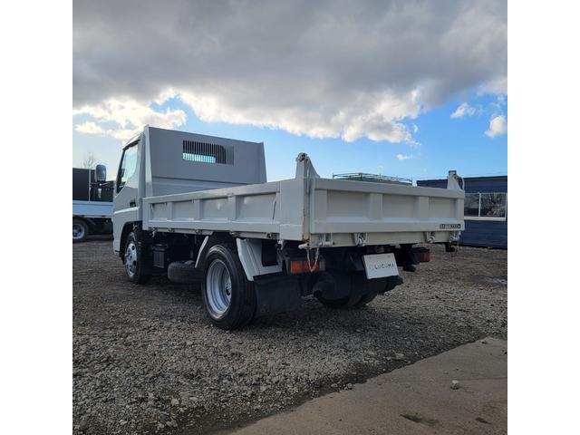 キャンター ダンプ　ディーゼル・４ＷＤ・エアコン・パワステ・パワーウインドウ（6枚目）