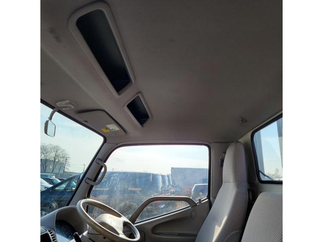 ダイナトラック 　クレーン・平ボディ・４ＷＤ・古賀ユニック・エアコン・パワステ・パワーウインドウ・（22枚目）