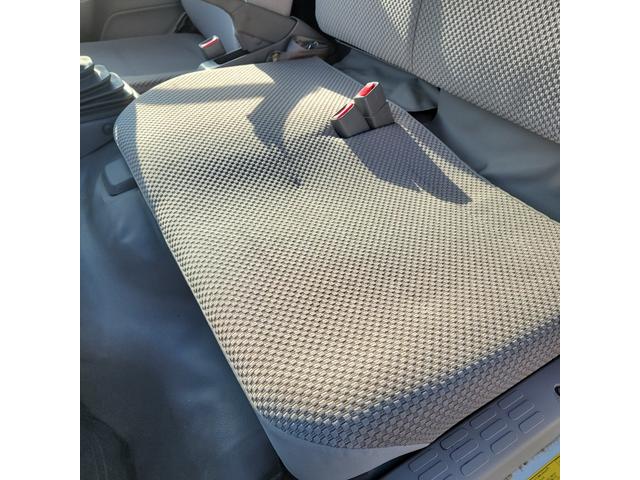 ダイナトラック 　クレーン・平ボディ・４ＷＤ・古賀ユニック・エアコン・パワステ・パワーウインドウ・（24枚目）