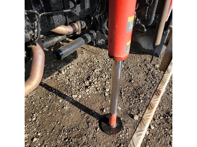 ダイナトラック 　クレーン・平ボディ・４ＷＤ・古賀ユニック・エアコン・パワステ・パワーウインドウ・（35枚目）