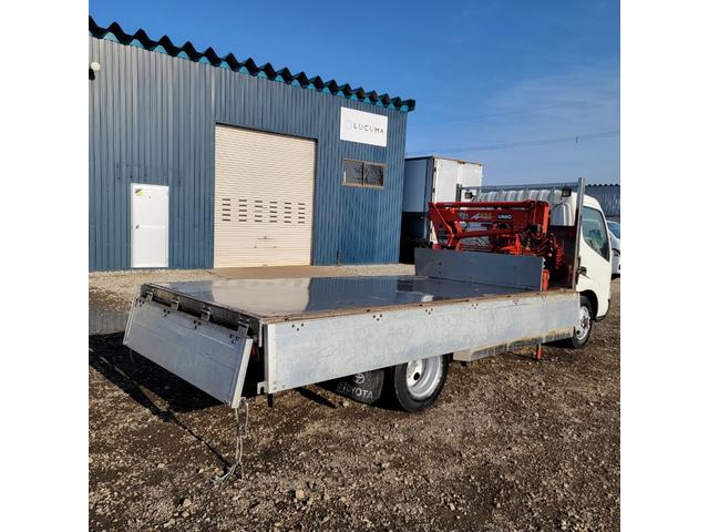 ダイナトラック 　クレーン・平ボディ・４ＷＤ・古賀ユニック・エアコン・パワステ・パワーウインドウ・（50枚目）